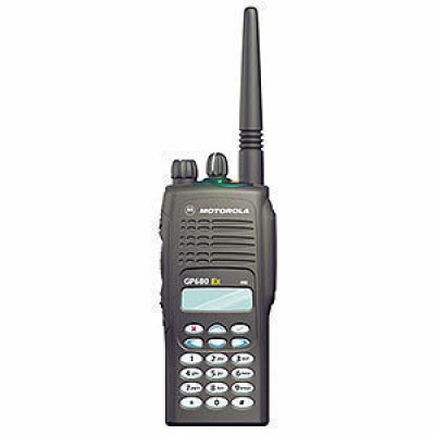 Motorola GP680 носимая радиостанция Motorola GP680 носимая радиостанция