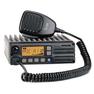 Icom Стационарная/бортовая радиостанция авиационного диапазона IC-A110 Icom Стационарная/бортовая радиостанция авиационного диапазона IC-A110